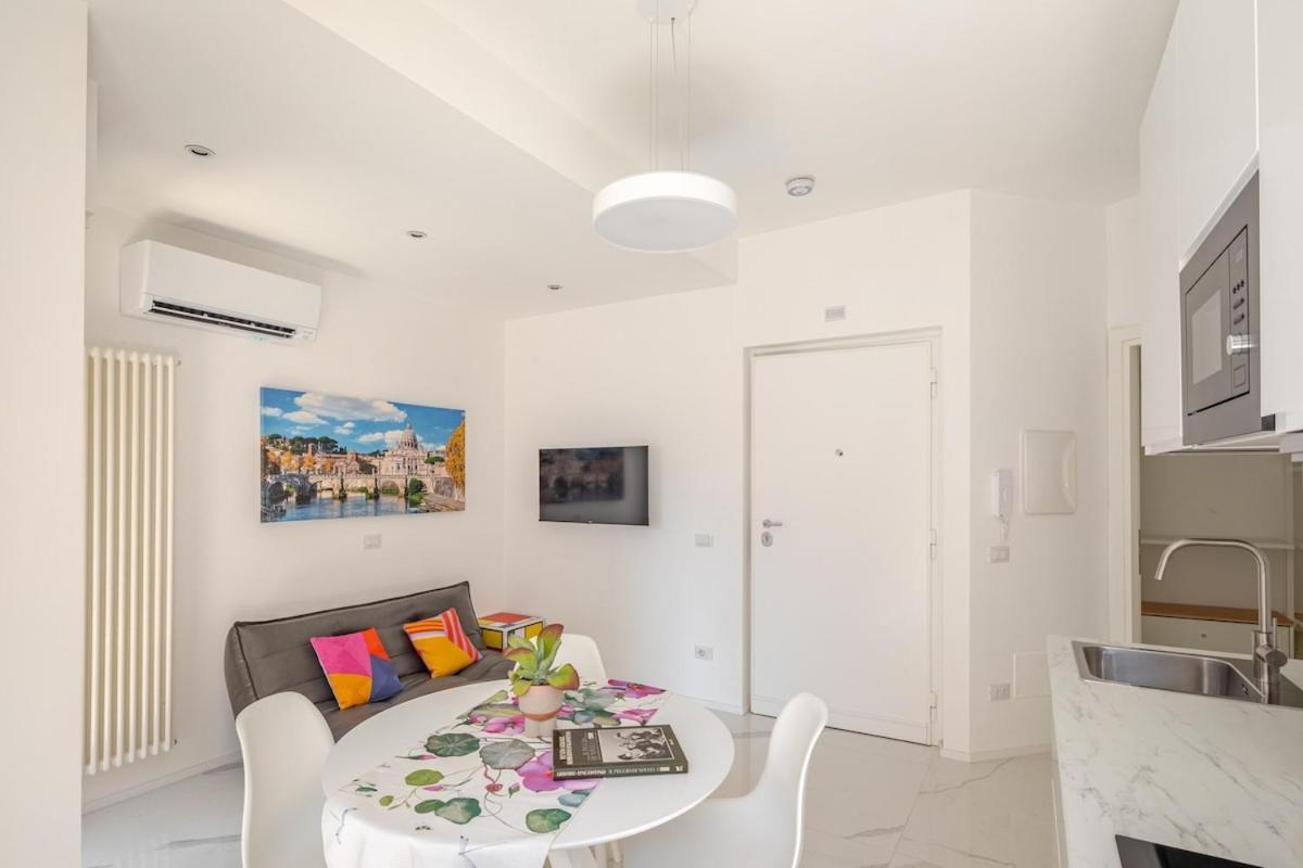 Sunrise House - San Paolo Rom